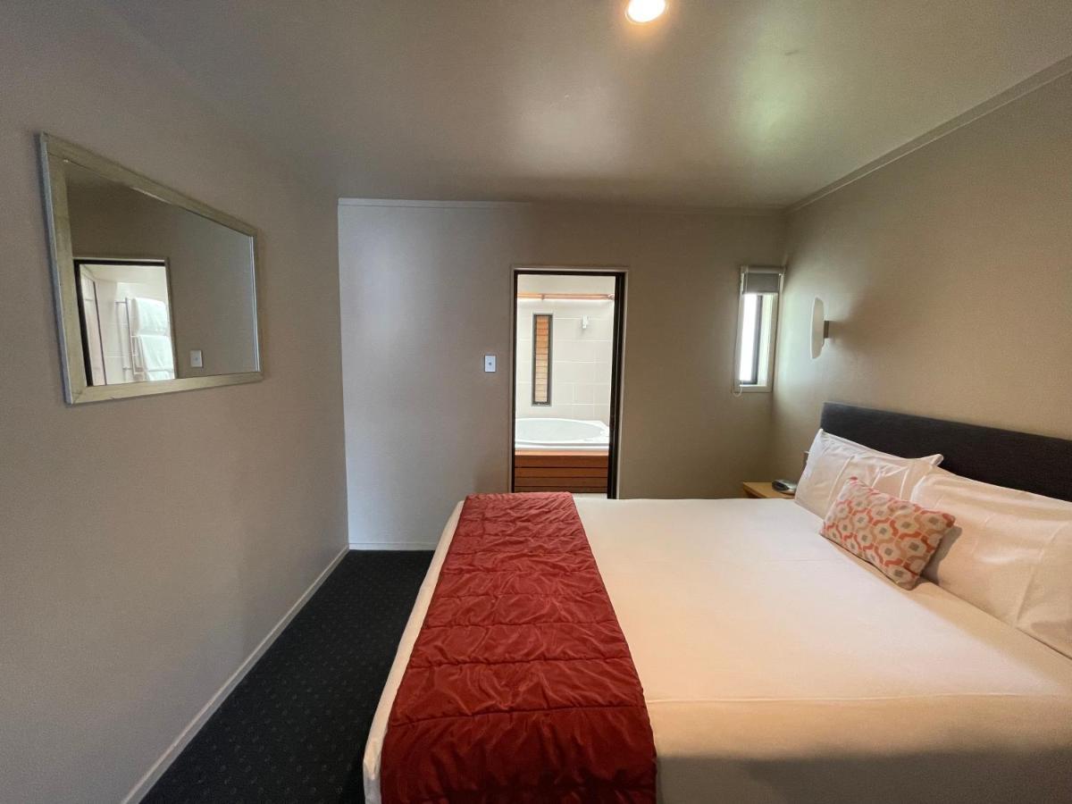Bentleys Motor 4* Palmerston North
